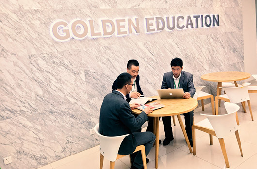 2019年期货从业资格考试报名入口是哪个？主要考几个科目？